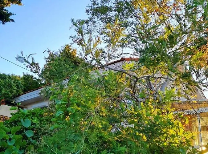 Casa vacanze Maison Accueillante à Avec Vue Sur Le Jardin Et La Sète