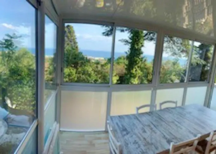 Maison Accueillante à Avec Vue Sur Le Jardin Et La Casa vacanze